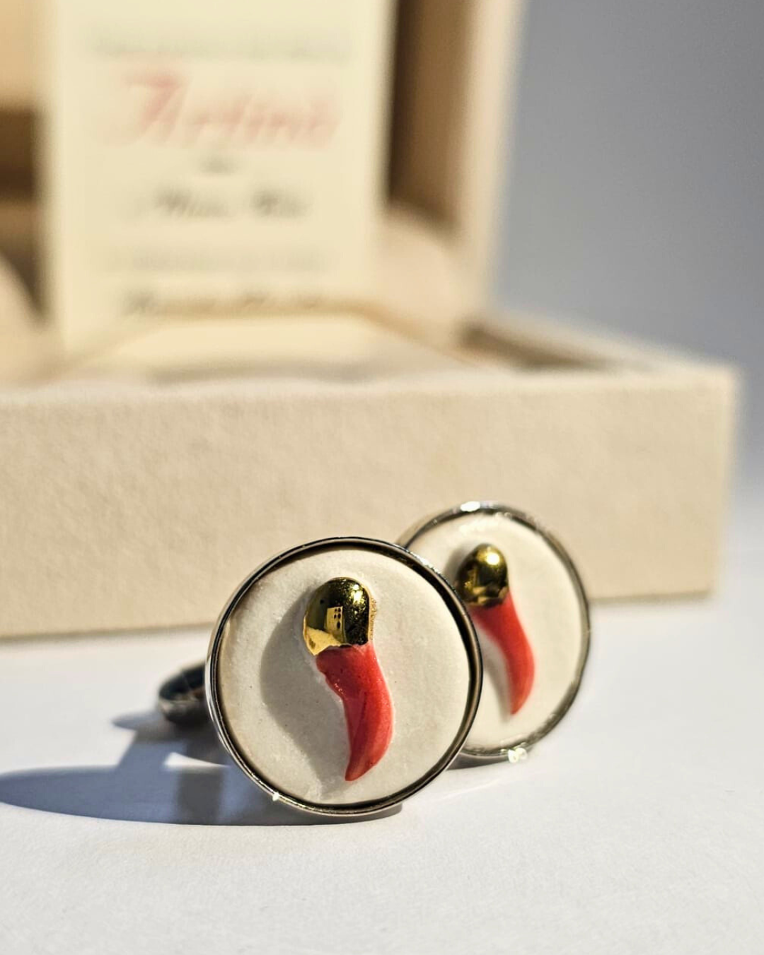 Gemelli Uomo in Porcellana di Capodimonte - Corno Portafortuna