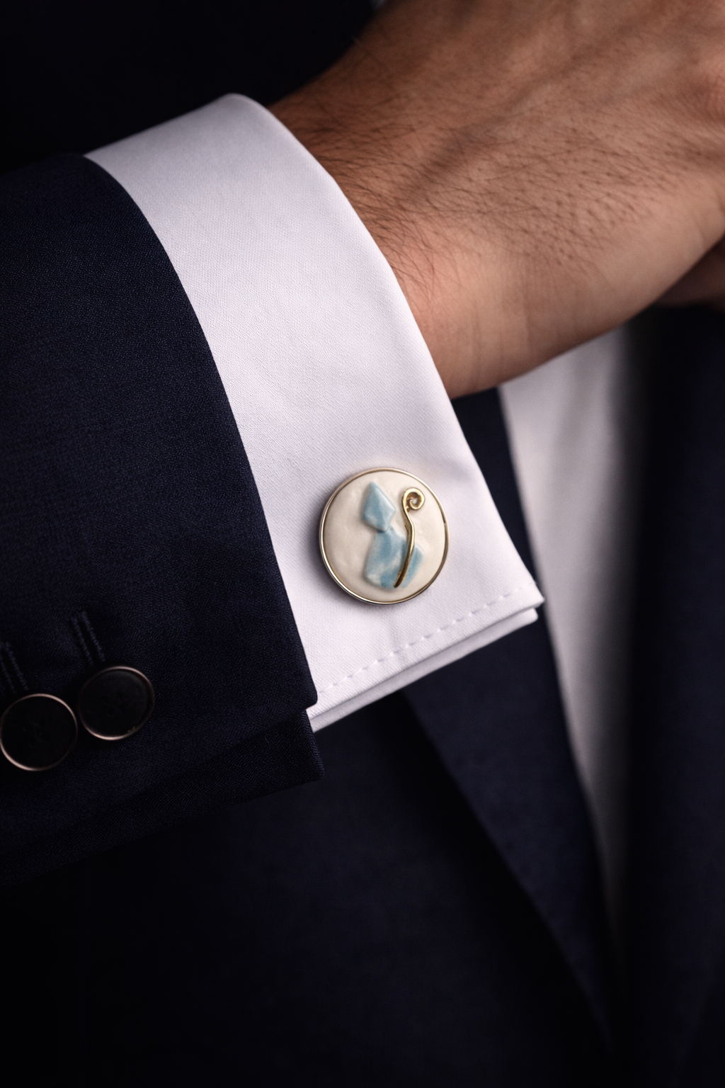 Compra gemelli San Gennaro in porcellana di Capodimonte, simbolo di tradizione